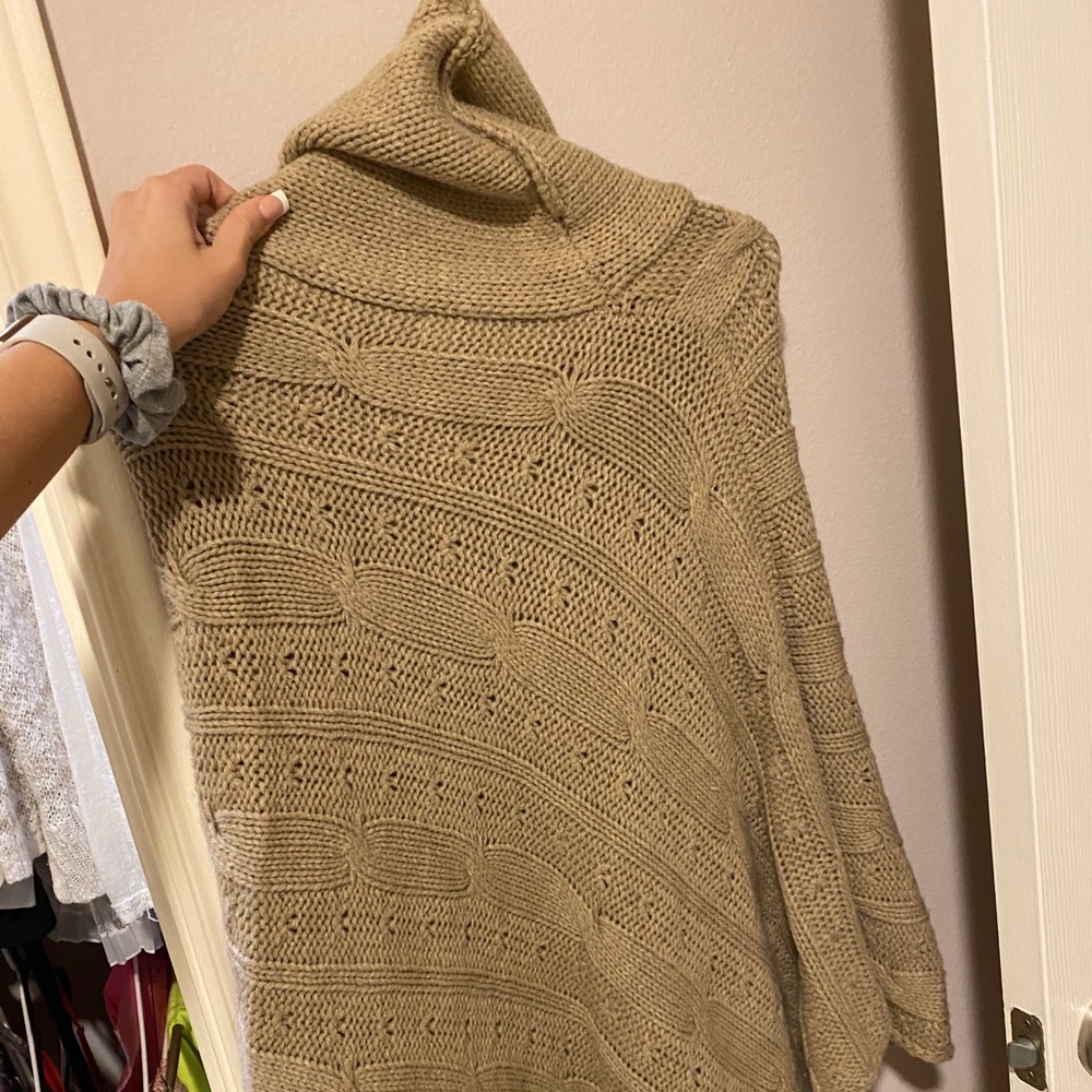 Nude beige poncho